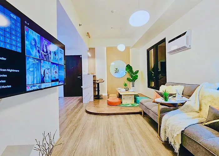 Spacious 1br In By Hanashima Near It Park With Fast Wifi, Netflix And Pool Cebu